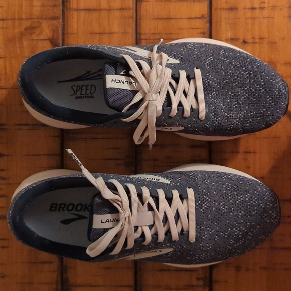 Brooks Shoes - Brooks size 8.5